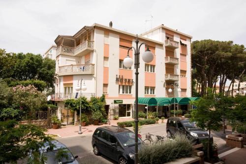 Ausonia Hotel 3*