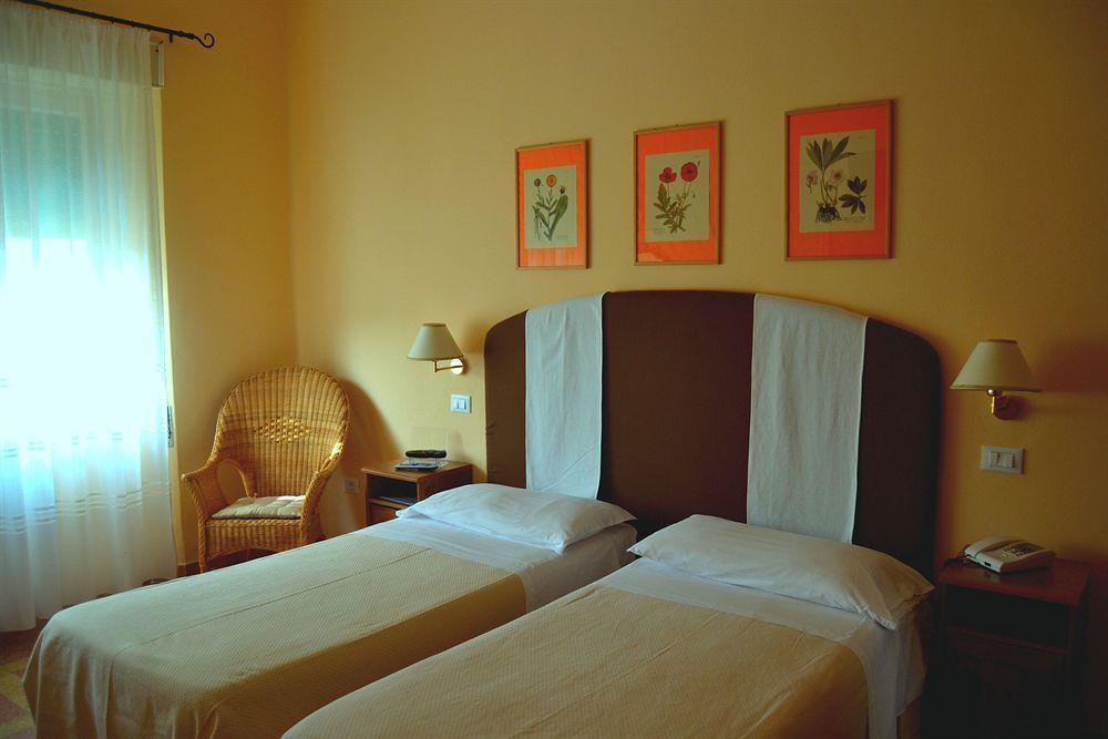 Hotel Ausonia 3*