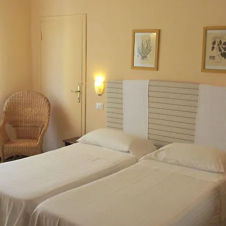 Hotel Ausonia Follonica Exterior photo