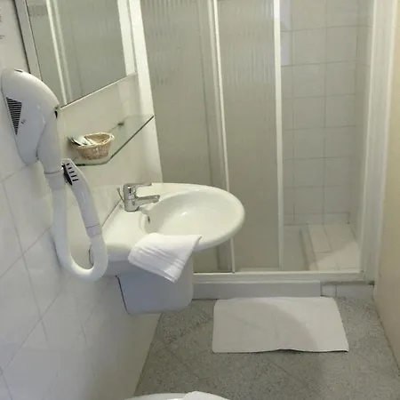 Hotel Ausonia Follonica Room photo