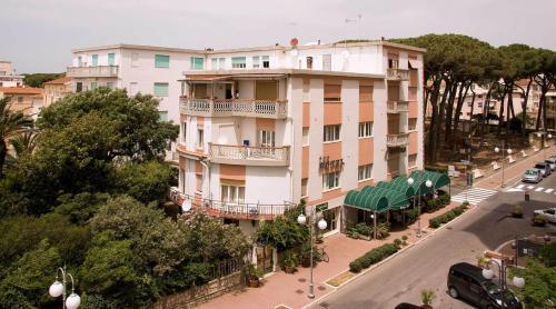 Ausonia 3* Follonica