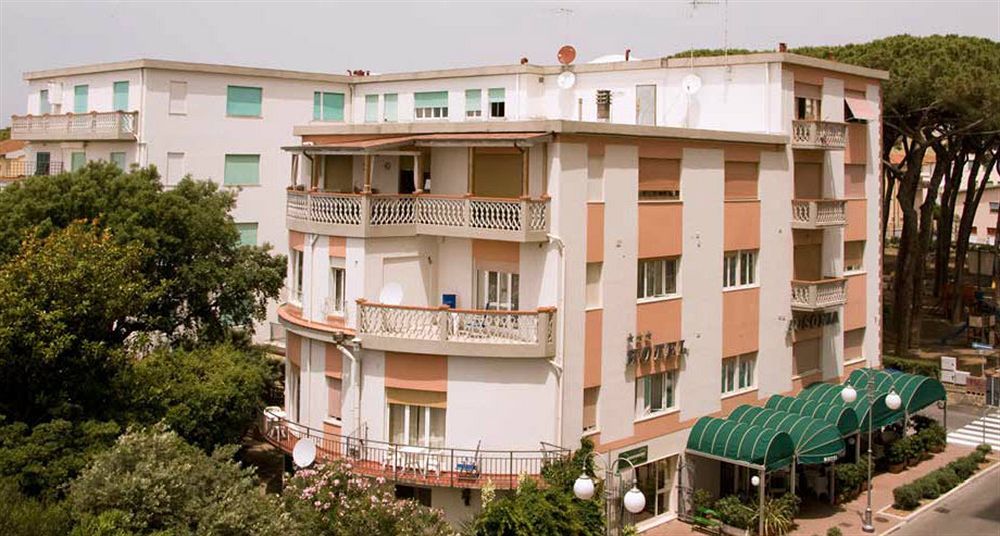 Ausonia 3* Follonica